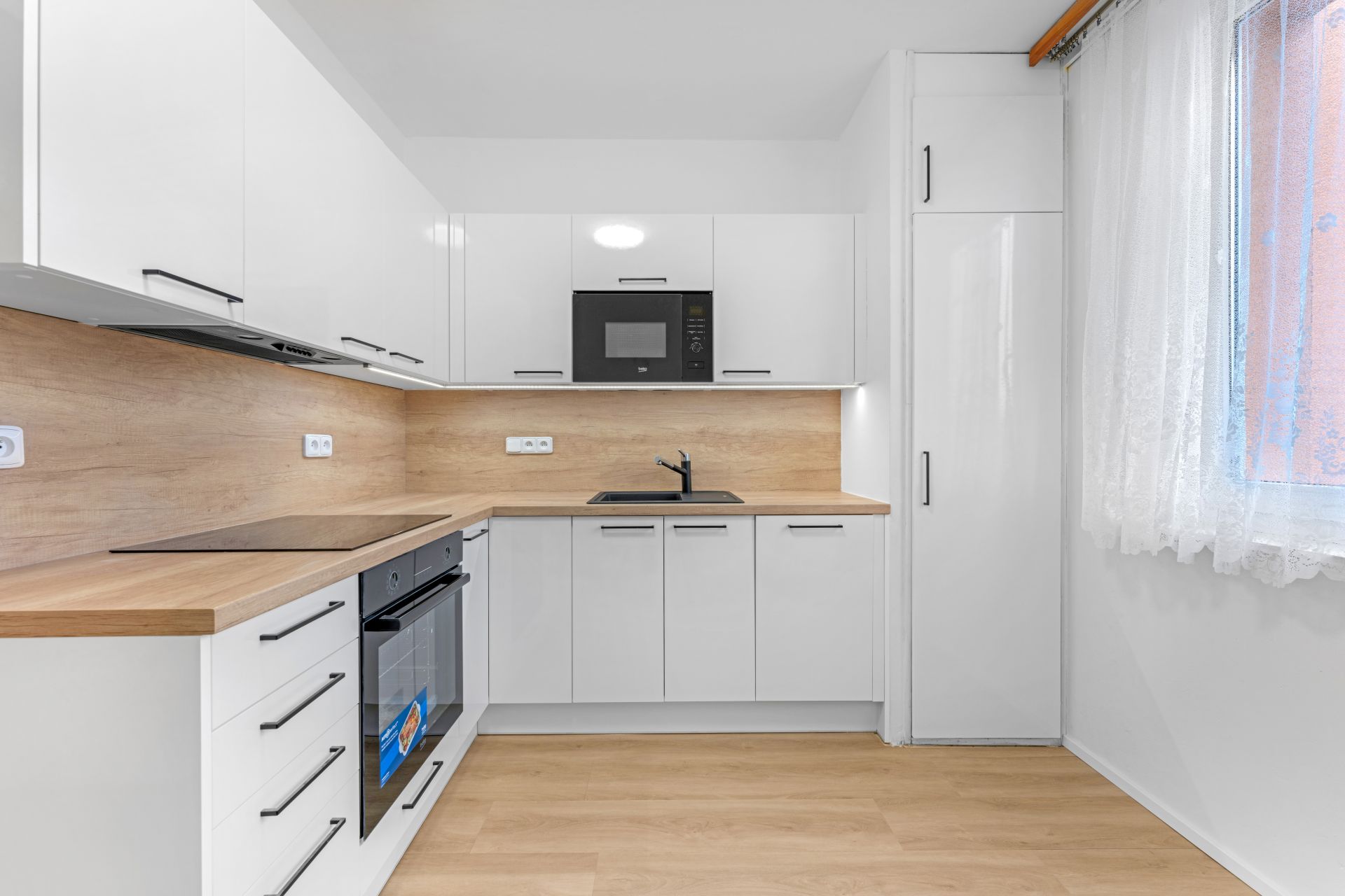 PRONÁJEM, BYTU 3+1, 51601 RYCHNOV NAD KNĚŽNOU